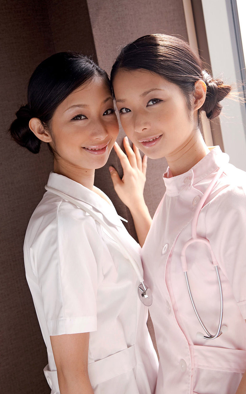 日本顶级美女酒店浴室大胆护士制服爆乳翘臀写真