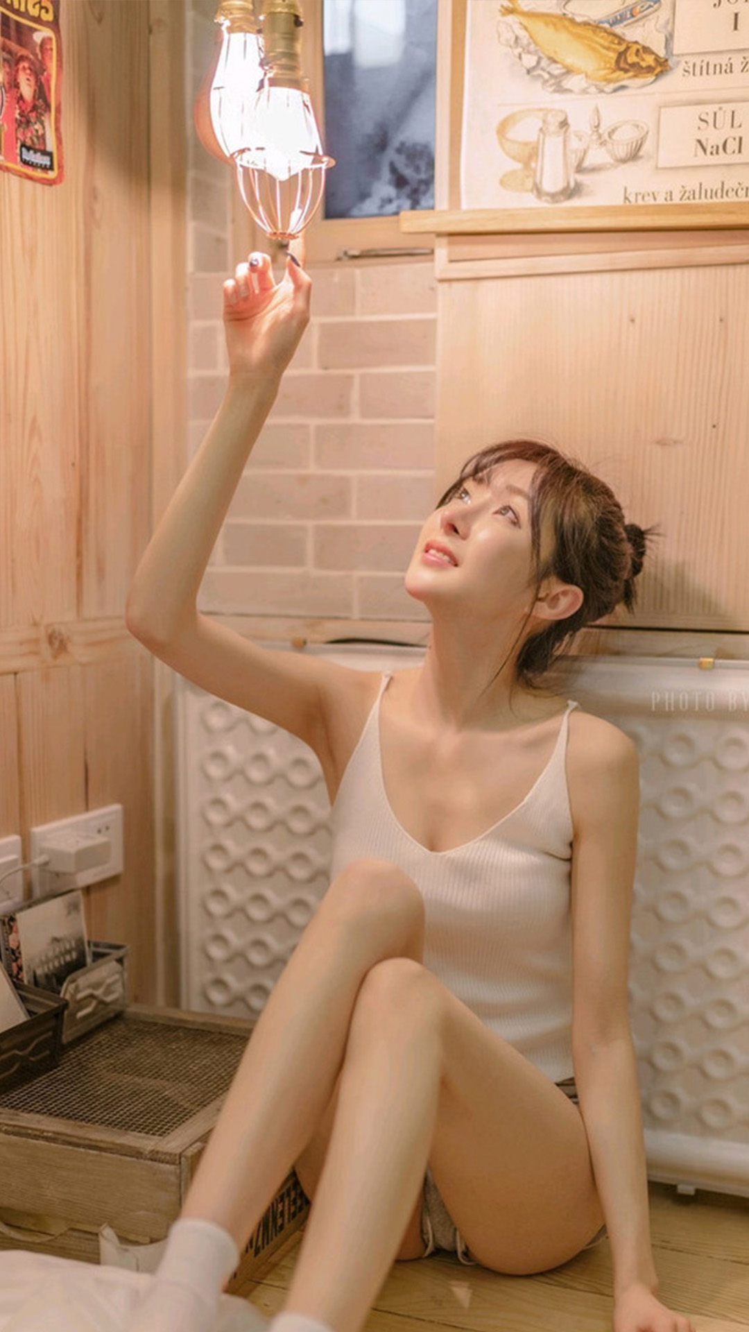 韩国美女长腿迷人居家元气写真图片 第一张